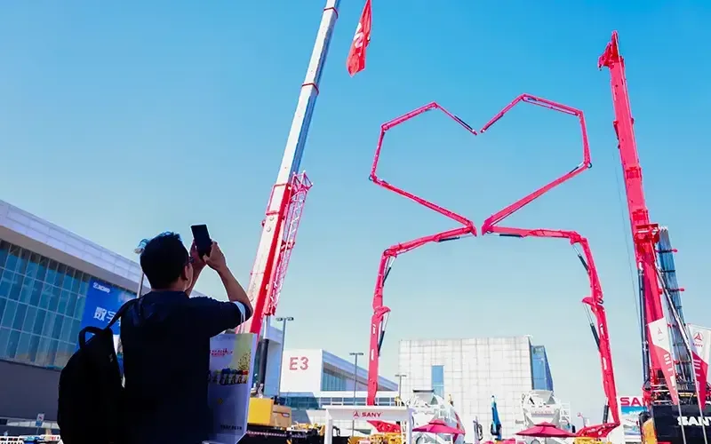SANY демонстрирует достижения в области "трех трансформаций" на выставке в Пекине