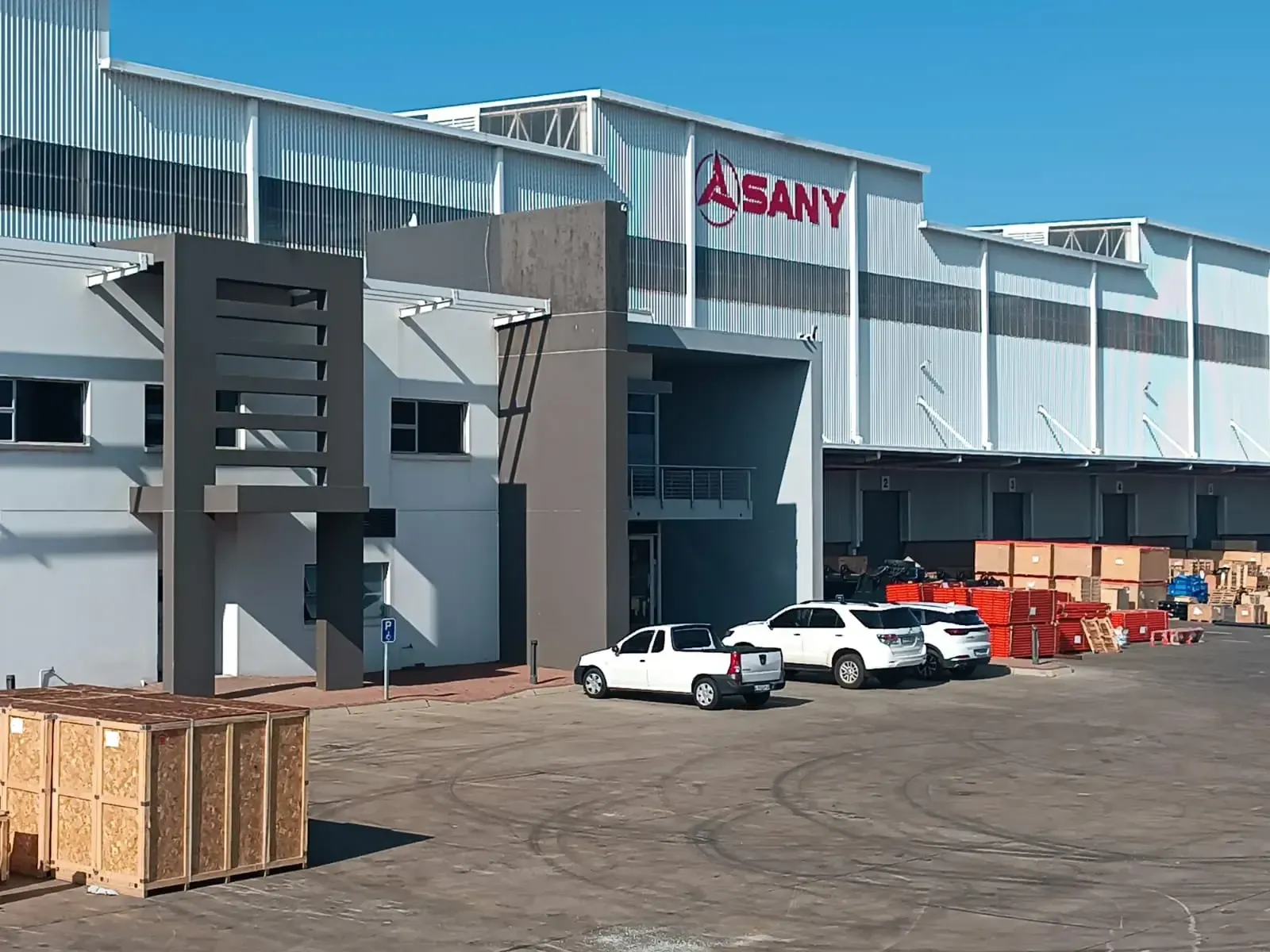 Новый склад SANY предназначен для улучшения обслуживания клиентов